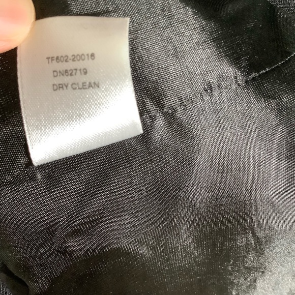 Pendleton 100% Virgin Wool Three-Button Suit Jacket - Picture 8 of 12